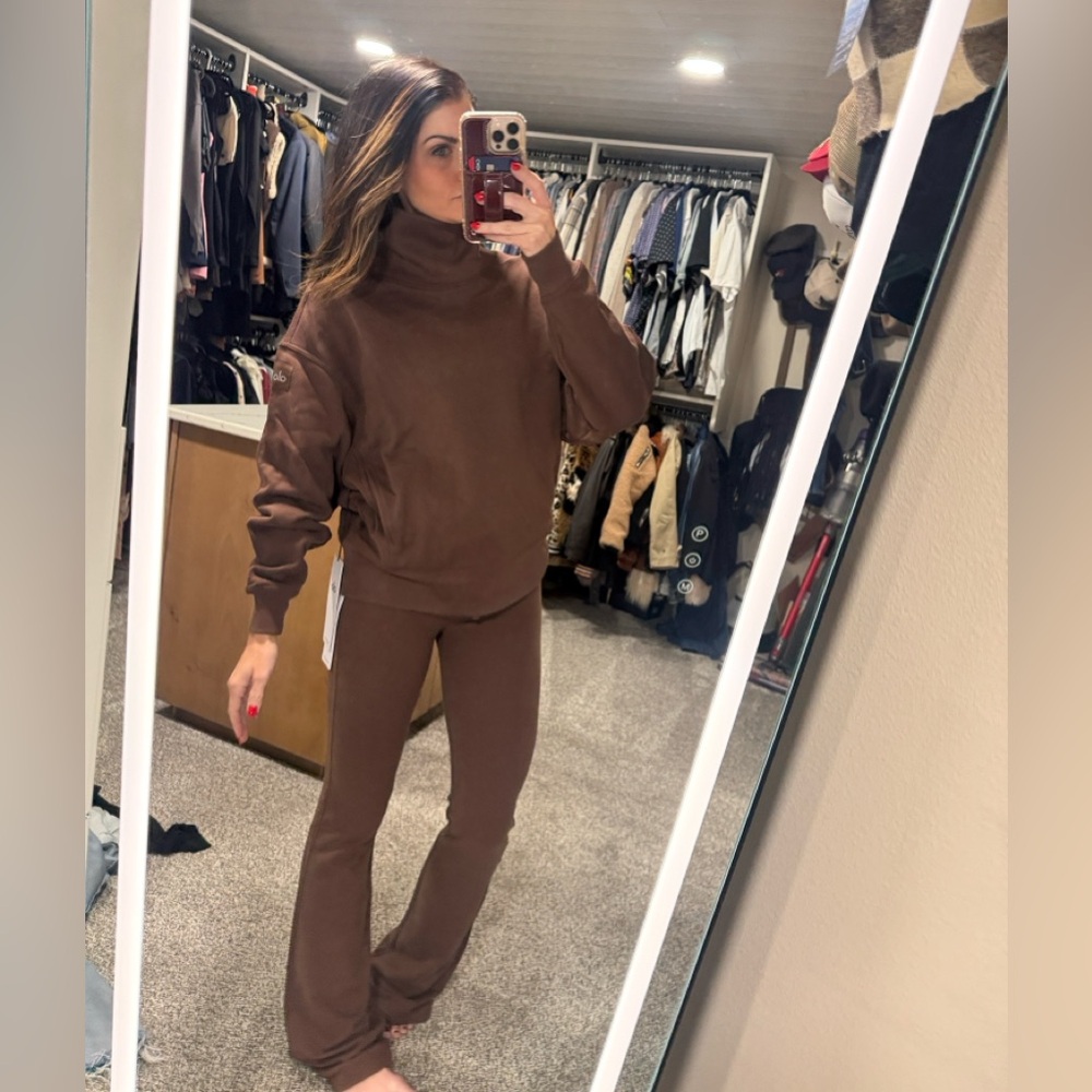 Brownstone Alo xxs sweatshirt